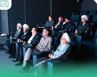 استاندار قزوین از نمایشگاه «روایت نهضت» در سازمان تبلیغات اسلامی کشور بازدید کرد