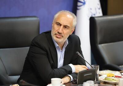 بانک مرکزی منابع ارزی را با اقتدار مدیریت کند
