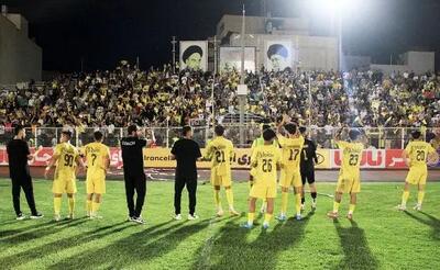 تصویر؛ چهره جدید غلام پیروانی در جشن قهرمانی فجر سپاسی