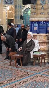 حضور آیت‌الله مکارم شیرازی در مسجد جمکران