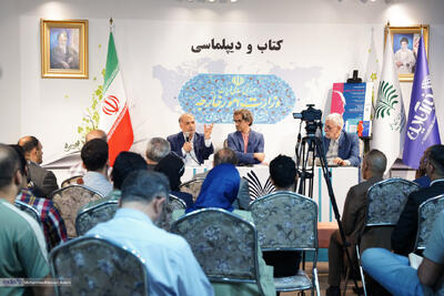 روسیه آماده همکاری با ایران در موضوع انتقال ذخایر اورانیوم است/ ماجرای کمک هواپیماهای روسی در حادثه بندرعباس/ پیشنهاد پوتین برای ترانزیت گاز از ایران