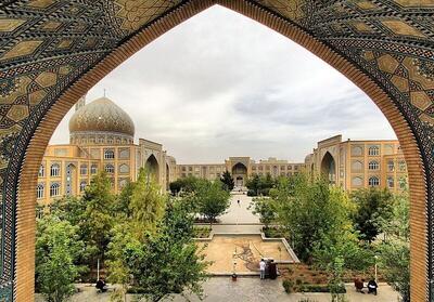 چرا حوزه‌های علمیه نتوانسته‌اند به نیازهای روز جامعه پاسخ دهند؟