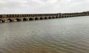زاینده‌رود برای سومین‌بار در یک ماه گذشته جاری شد