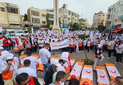 اجتماع فلسطینیان ساکن کرانه باختری در روز جهانی هلال احمر - تسنیم