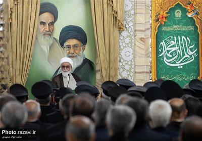 308 نفر از خادمان حرم مطهر رضوی، حکم خدمت گرفتند - تسنیم