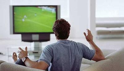 شوهرم دیوانه‌وار عاشق فوتبال است   