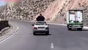 راننده و زن بدلکار روی سقف پراید دستگیر شدند