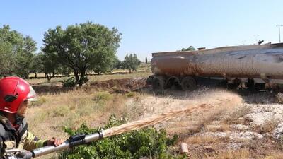 جاده بیرجند به سمت زاهدان مسدود است / تردد خودروها از کنارگذر