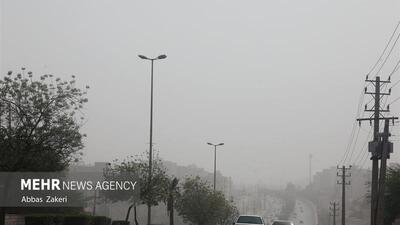 گرد و خاک وارد استان ایلام شد