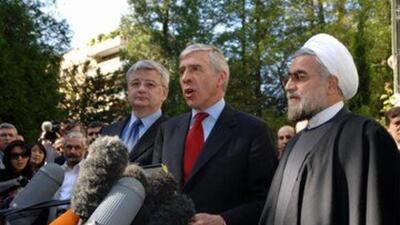 روایت روحانی از مذاکره با سه کشور اروپایی در سال ۸۲/ ما به هر قیمتی شده، باید از جنگ فاصله بگیریم/ فرانسه و انگلیس در سعدآباد چه قولی دادند؟