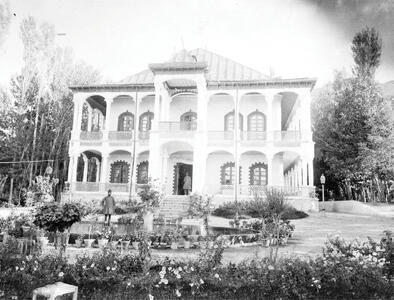 رسم عجیبی که در تهران اجرا می‌شد