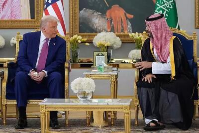 ترامپ: تحول بزرگ و شگفت‌انگیزی به رهبری ملک سلمان و محمد بن سلمان، در منطقه در حال وقوع است/ ما می‌خواهیم خاورمیانه با تجارت، صادرات و فناوری شناخته شود، نه با تروریسم/