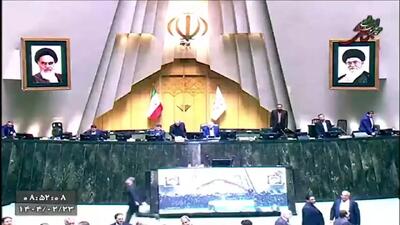 نمایندگان مجلس از توضیحات وزیر تعاون، کار و رفاه اجتماعی قانع شدند + فیلم