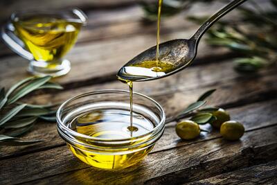آیا مصرف روزانه روغن زیتون چاق کننده اس!