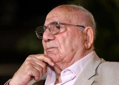 اسطوره فوتبال ایران: استقلال باید همیشه در کورس قهرمانی باشد