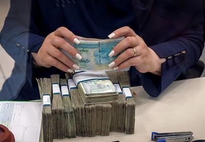 افزایش حقوق کارمندان و بازنشستگان همچنان کمتر از رشد تورم؛ وعده‌ها رنگ می‌بازند