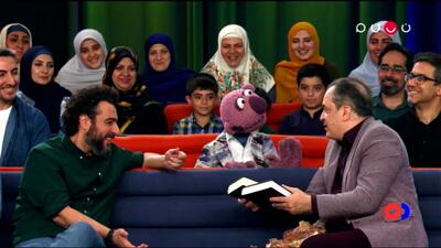 کادوی جالب جناب خان برای پیمان یوسفی