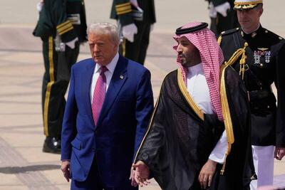 فیلم/ استقبال رسمی بن‌سلمان از ترامپ در قصر الیمامه