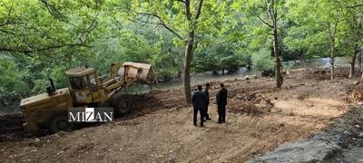 ادامه آزادسازی حریم رودخانه کهمان شهرستان سلسه استان لرستان/ ۷ باب رستوران غیرمجاز منطقه قلع و قمع شد