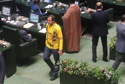 واکنش نماینده شیراز به صعود تیم فجر سپاسی به لیگ برتر فوتبال - پارس فوتبال