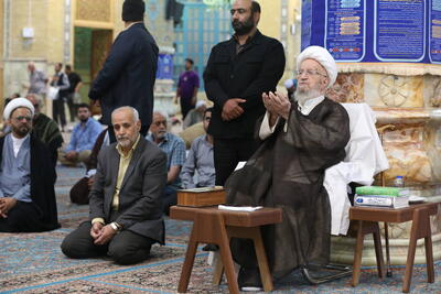 تصاویری از حضور حضرت آیت الله مکارم شیرازی در مسجد جمکران | شفقنا