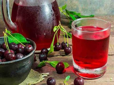 طرز تهیه شربت آلبالو خانگی با جوهر لیمو| آموزش مرحله به مرحله این شربت تابستانی