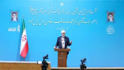 دولت از نقد با وجود منصفانه نبودن استقبال می‌کند/ حرفه خبرنگاری از جمله مشاغل سخت و زیان آور است