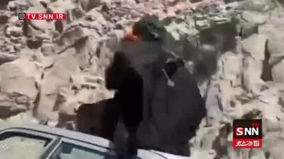 ماجرای زنی که روی سقف پراید نشسته بود، چه بود؟