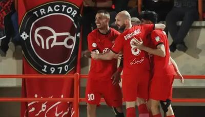 تراکتور یک جام به لوگو چسباند!