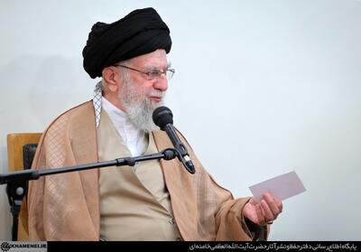 رهبر انقلاب: اگر نشستید و روی خوش نشان دادید و لبخند زدید یا فرار کردید، باطل از بین نخواهد رفت