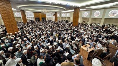 عکس/ استقبال طلاب نجف از آیت الله جوادی آملی در سفر به عراق