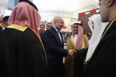 ورود رئیس مجلس به سالن محل برگزاری نوزدهمین کنفرانس PUIC