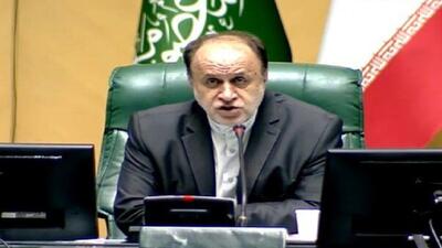 حاجی‌بابایی: دولت در تغییر ساعت مدارس تجدیدنظر کند