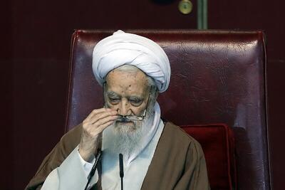 موحدی کرمانی: محجبه‌ها از مالیات و جرائم رانندگی معاف شوند