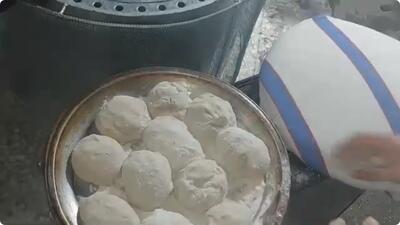 طرز تهیه نان تنوری به روش سنتی در خانه