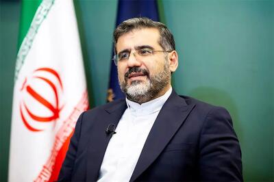 جمهوری اسلامی: می گویند اعضای بدن رئیسی در محل سقوط باقی مانده تا گنبد و بارگاه درست کنند؟