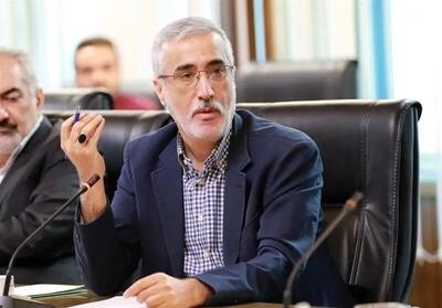 تأکید رئیس سازمان غذا و دارو بر لزوم حمایت از صنعت داروسازی داخلی