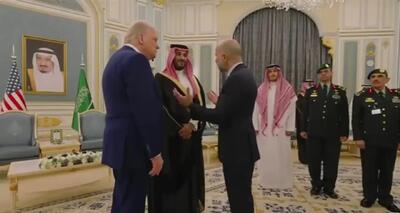 دارا خسروشاهی، مدیر عامل ایرانی‌تبار شرکت «اوبر» از جمله کارآفرینانی است که همراه دونالد ترامپ، رییس جمهور ایالات متحده به عربستان سعودی سفر کرده است + فیلم