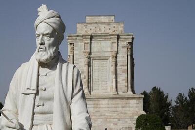 فردوسی؛ حافظ زبان فارسی و هویت ملی ایرانی