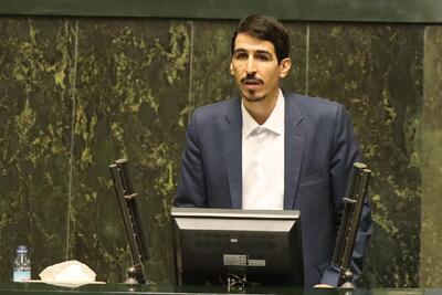 شریعتی: ساعت کاری مجلس از ۶ صبح آغاز شود