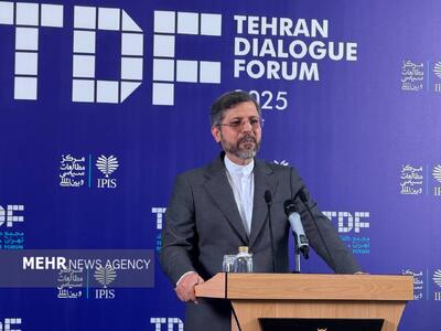 حضور ۲۰۰ مهمان و هیئت خارجی در مجمع گفتگوهای تهران