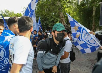 استقلالی‌ها در اصفهان هم تیمشان را تنها نگذاشتند - پارس فوتبال