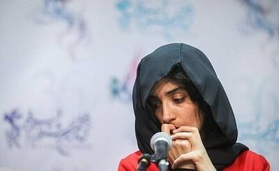 ببینید| دلیل حرکات عجیب مژگان صابری در نشست خبری فاش شد | رویداد24