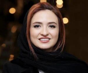 حضور گلاره عباسی در نمایشگاه کتاب تهران با امضای کتاب «خیال است دیگر»+عکس - سبک ایده آل