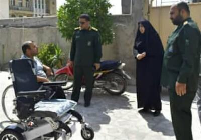 تحویل ویلچر برقی به معلولان جنوب استان بوشهر - تسنیم