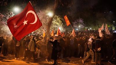 پلیس ترکیه ۹۷ دانشجو را به دلیل اعتراض در دانشگاه بازداشت کرد