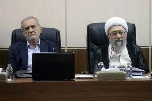 واکنش آیت‌الله آملی لاریجانی به اظهارات سخیف ترامپ