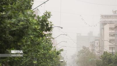 طوفان و گردوخاک قم را درنوردید