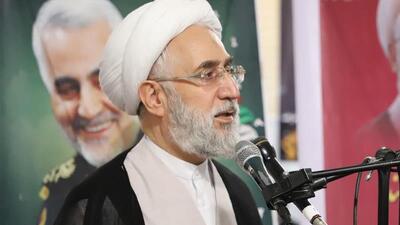 امتداد راه شهدا رمز پیشرفت و عزت ایران اسلامی است