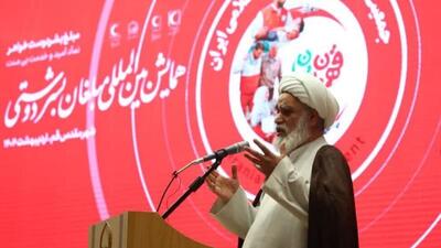عضو خبرگان: ترامپ با حقوق بشر دوگانه رفتار می‌کند